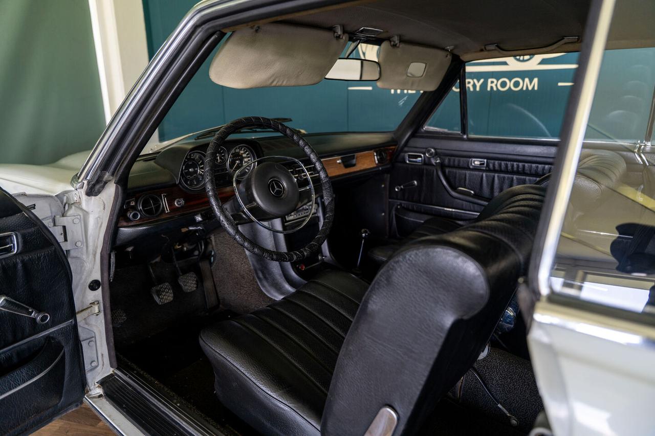Mercedes 190 Mercedes 250 CE COUPE'