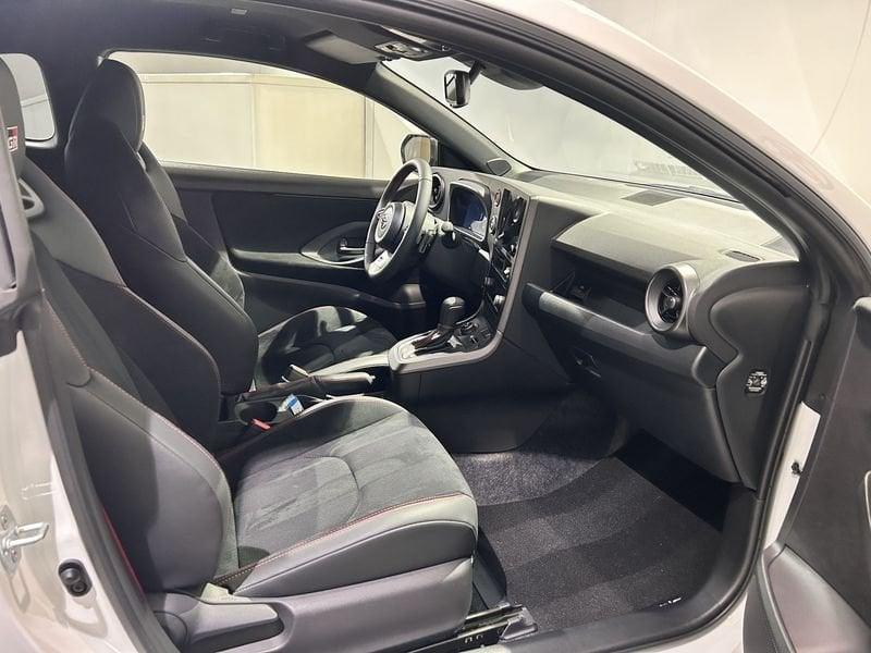 Toyota Yaris GR Yaris 1.6 Circuit dat-8