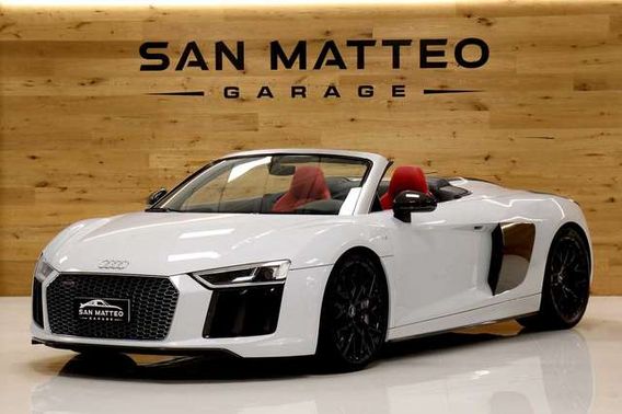 Audi R8 SPYDER V10 PLUS