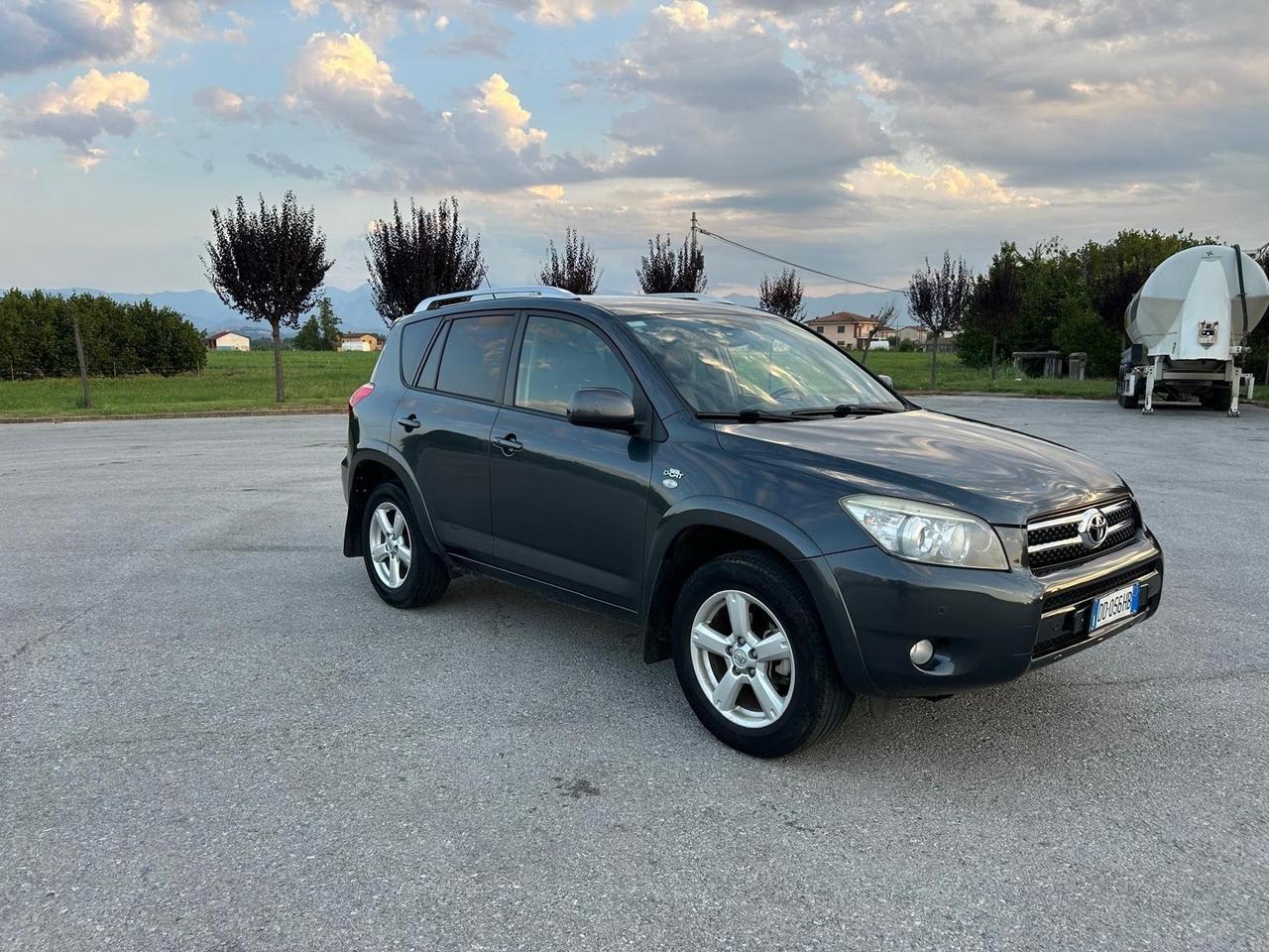 Toyota RAV 4 RAV4 2.2 diesel 4x4 …130 mila kilometri