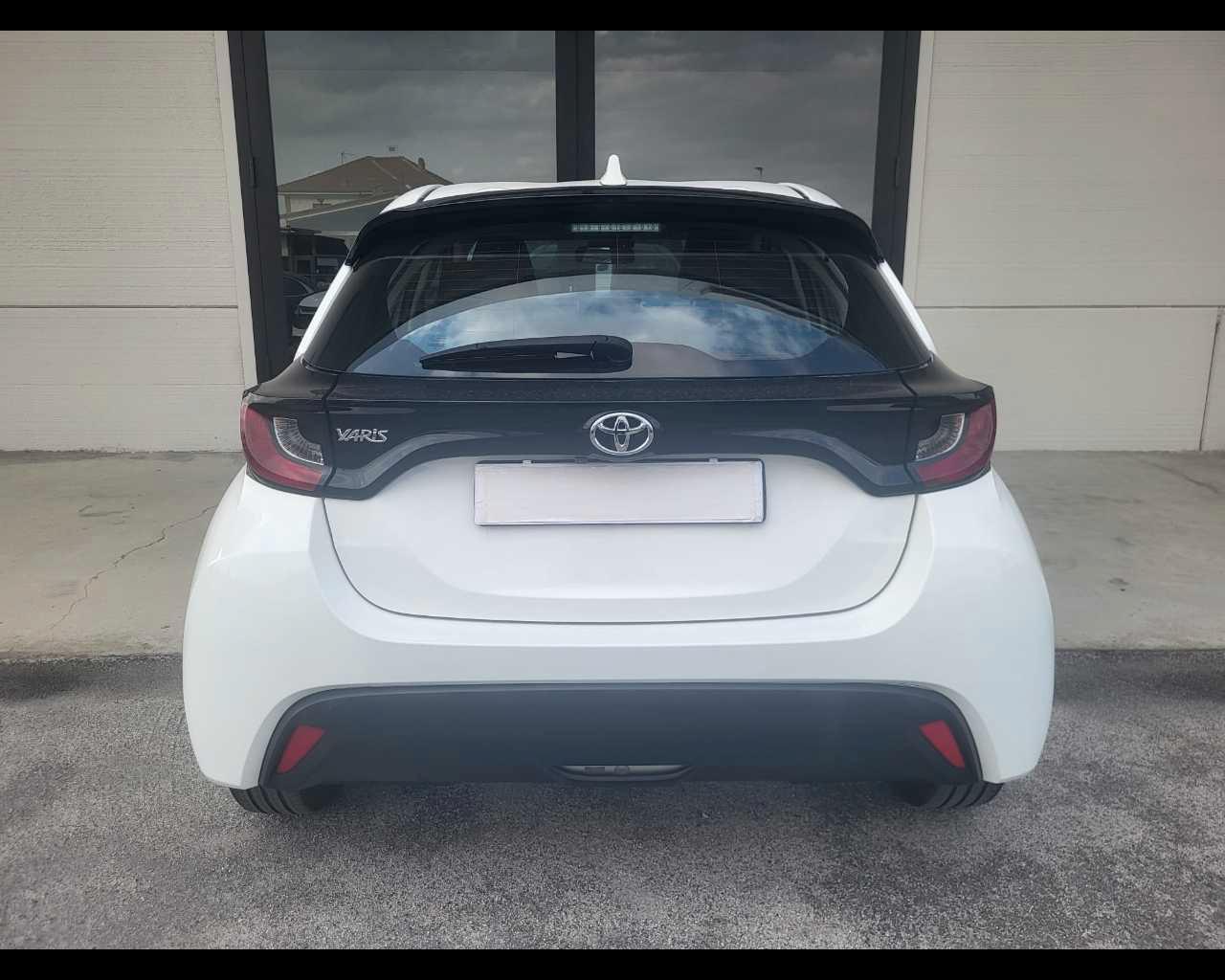 TOYOTA Yaris 1.0 Active