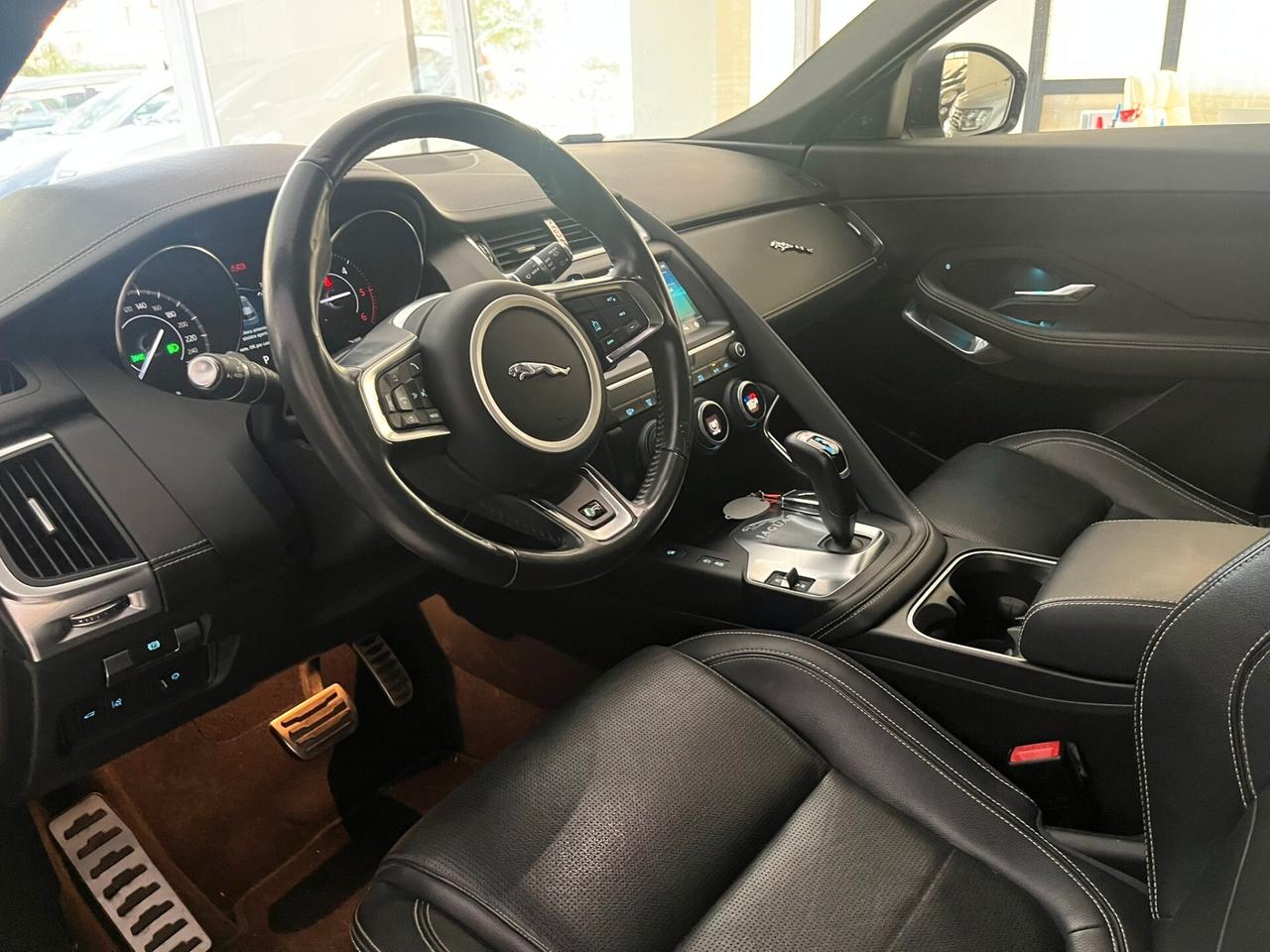 Jaguar E-Pace 2.0D 150 CV AWD aut. R-Dynamic HSE