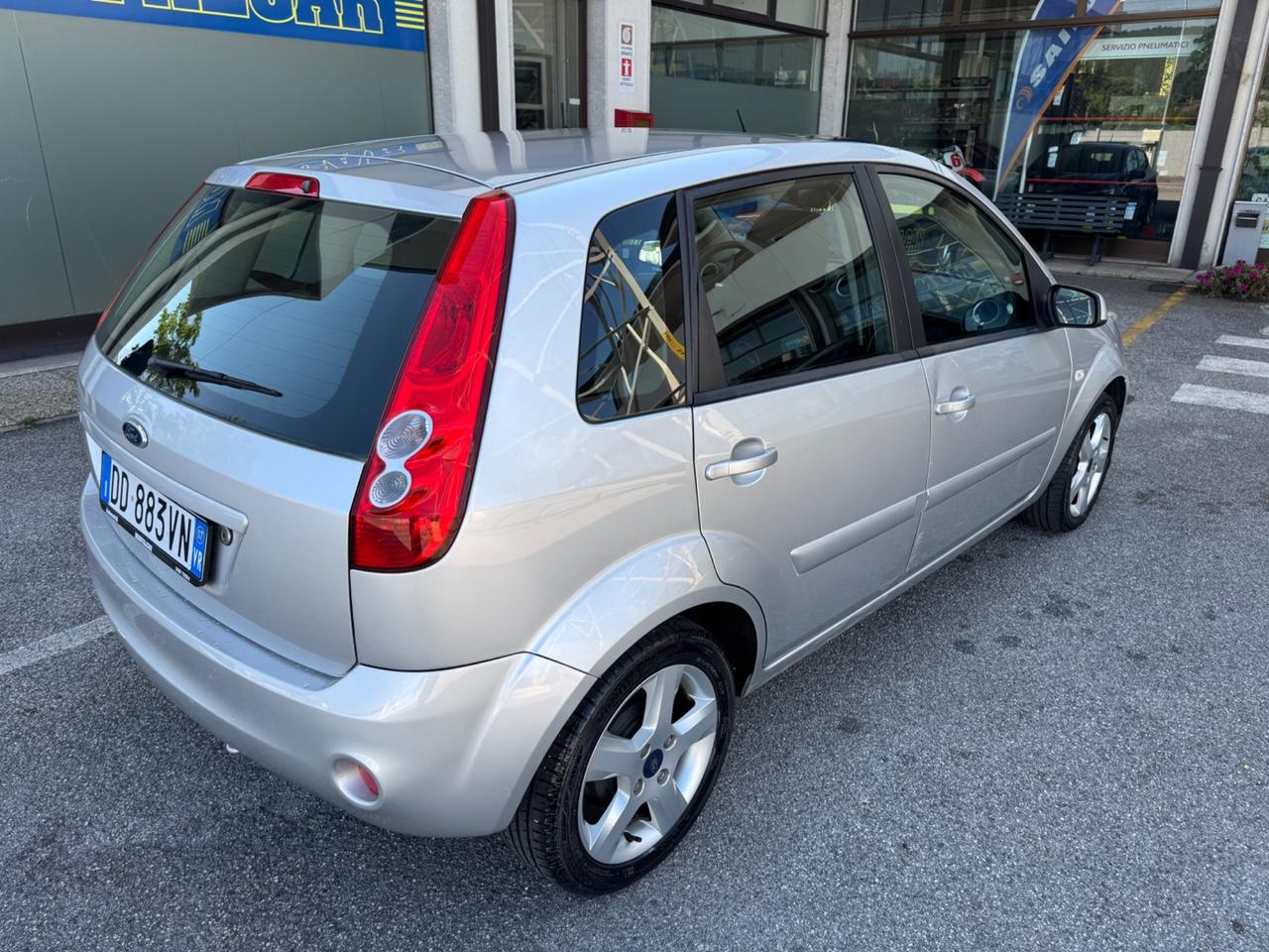 Ford Fiesta 1.25 16V 5p. 2007 87000km originali