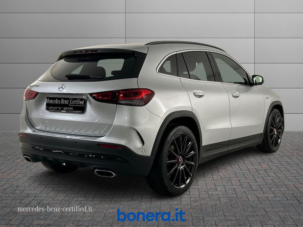 Mercedes GLA 200 200 D Premium 8G-DCT