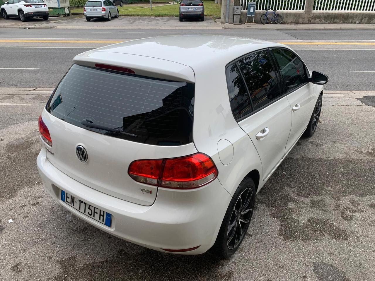 Volkswagen Golf VI 1.6 TDI 5p. Highline Neopat.