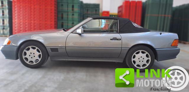 MERCEDES-BENZ SL 300 SL-24