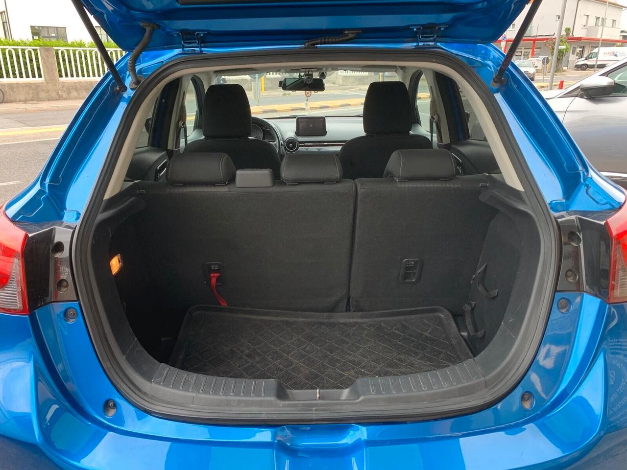 Mazda 2 1.5 Skyactiv Comfort Connect Pack Neopat.