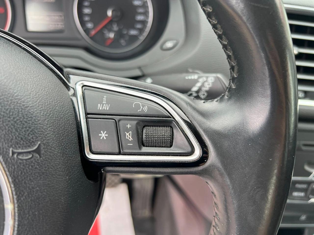 Audi Q3 2.0 TDI quattro S tronic Business