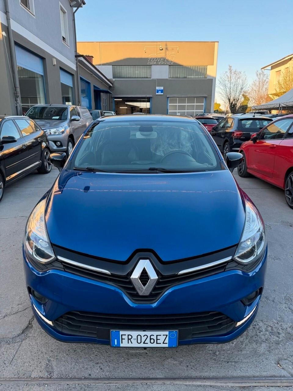 Renault Clio 1.2 75 CV 5 porte Duel