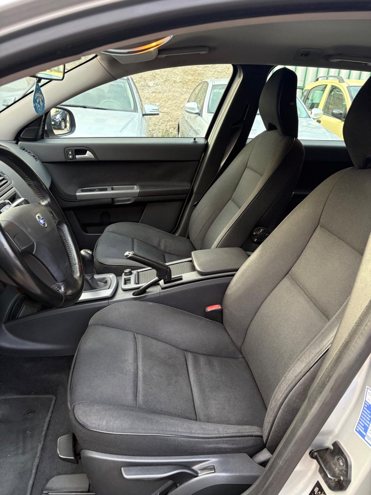 Volvo V50 1.6 diesel 110cv magnifica