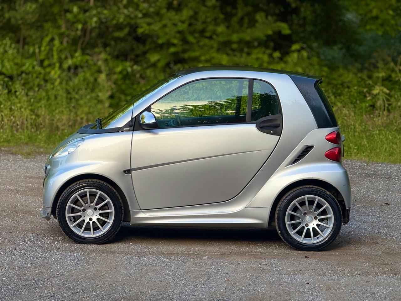 Smart ForTwo 1000 52 kW coupé limited one