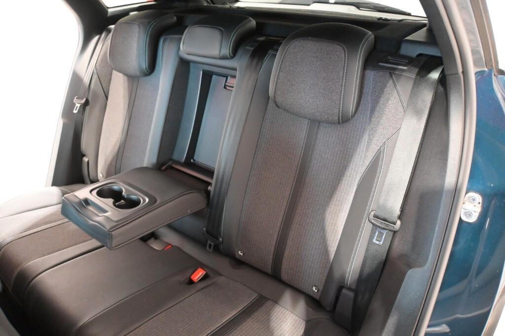 PEUGEOT 3008 1.5 BLUEHDI 130CV EAT8 SeS ALLURE ( FARI LED - I-COCKPIT - CRUISE - NAVI - MIRROR - PDC - TELECAMERA POST. - CERCHI 18 )