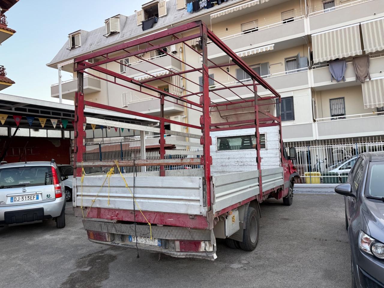 Iveco Daily 35c13 centinato incidentato