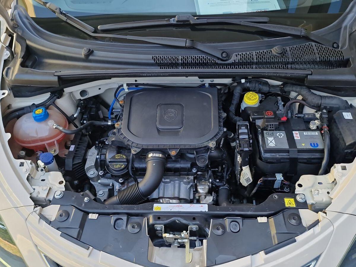 LANCIA YPSILON 1.0 IBRIDO GOLD
