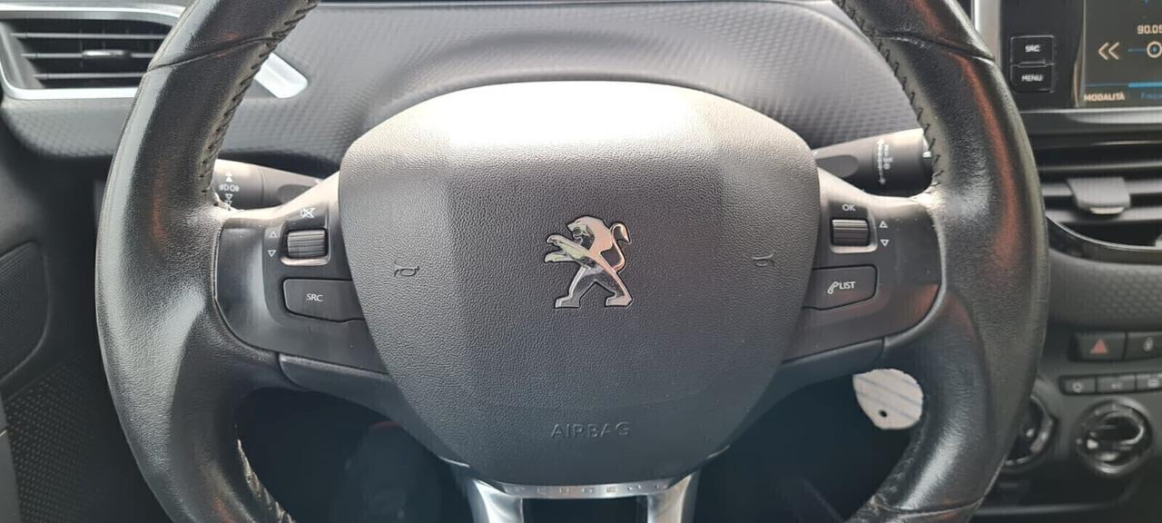 Peugeot 2008 BlueHDi 100 S&S Black Matt - 12/2018