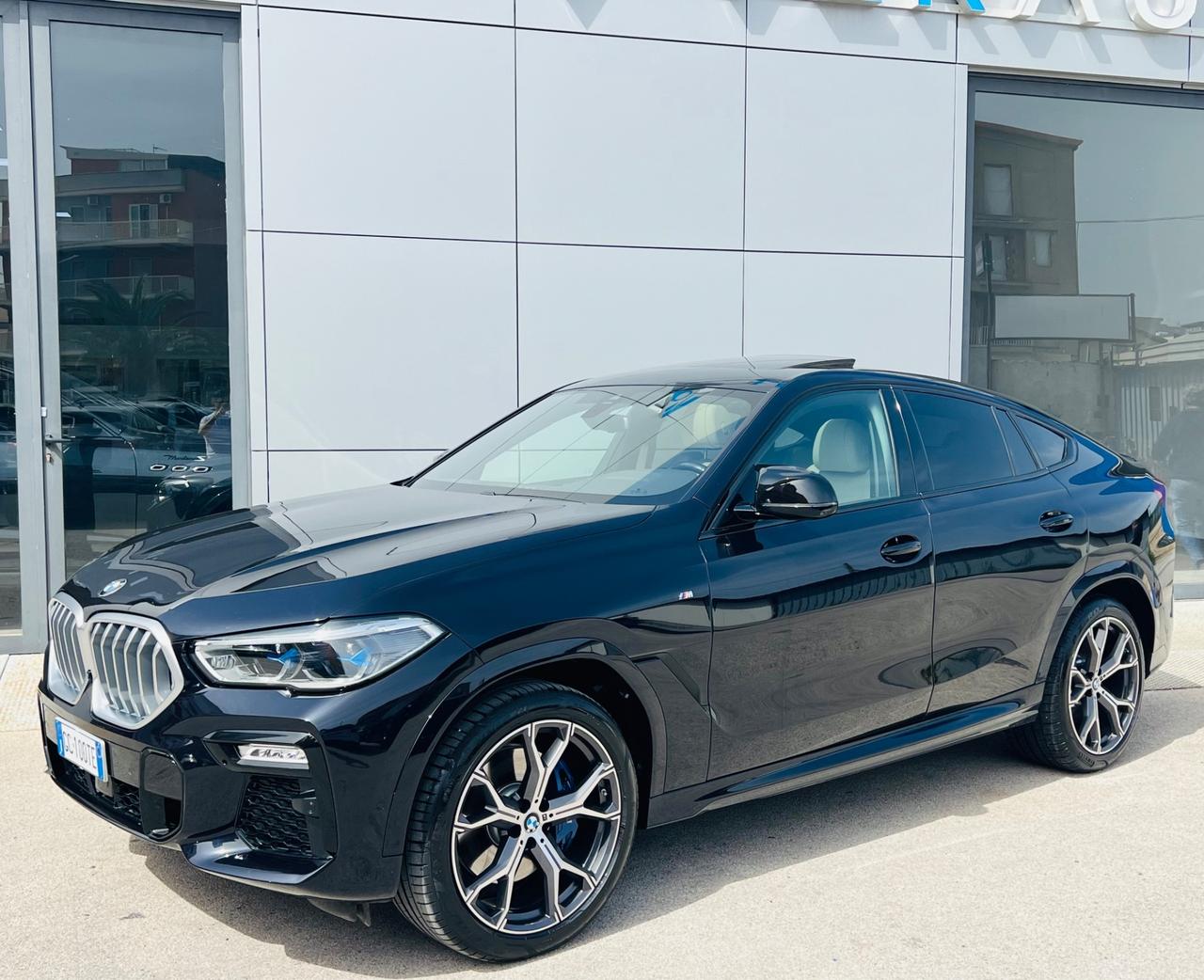 BMW X6 xdrive30dMsport possibilità noleggio no scoring