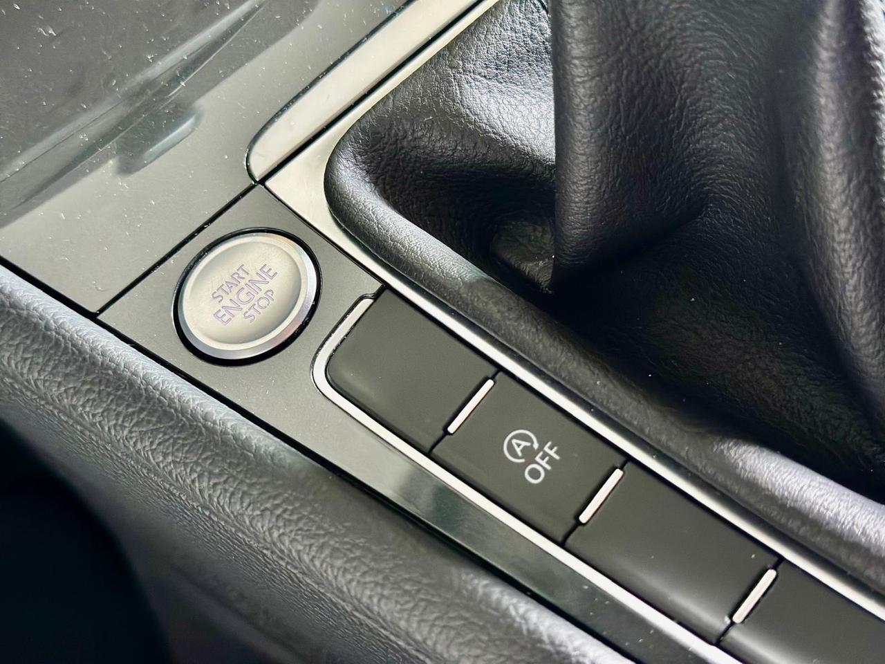 Volkswagen Golf 1.6 TDI 115 CV 5p. Business BlueMotion Technology