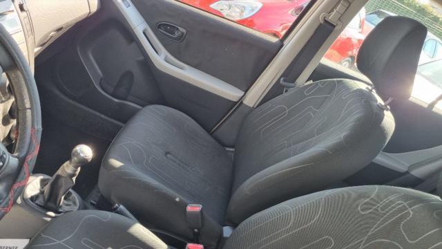 TOYOTA Yaris 1.0 5 porte Sol