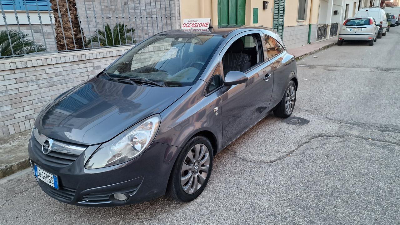 Opel Corsa 1.2 3 porte