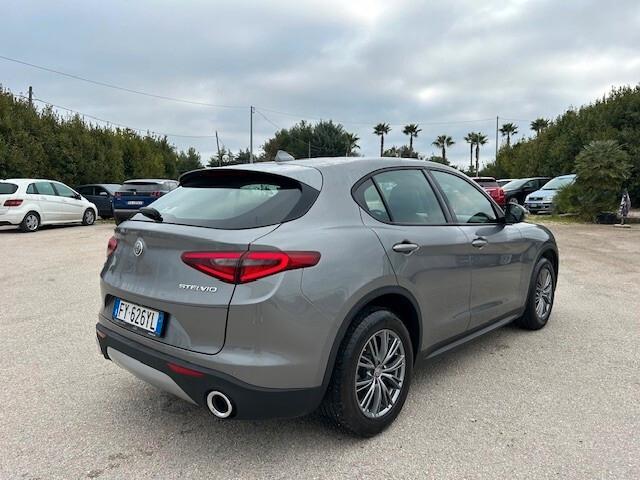 Alfa Romeo Stelvio 2.2 Turbodiesel 190 CV AT8 Q4 Super