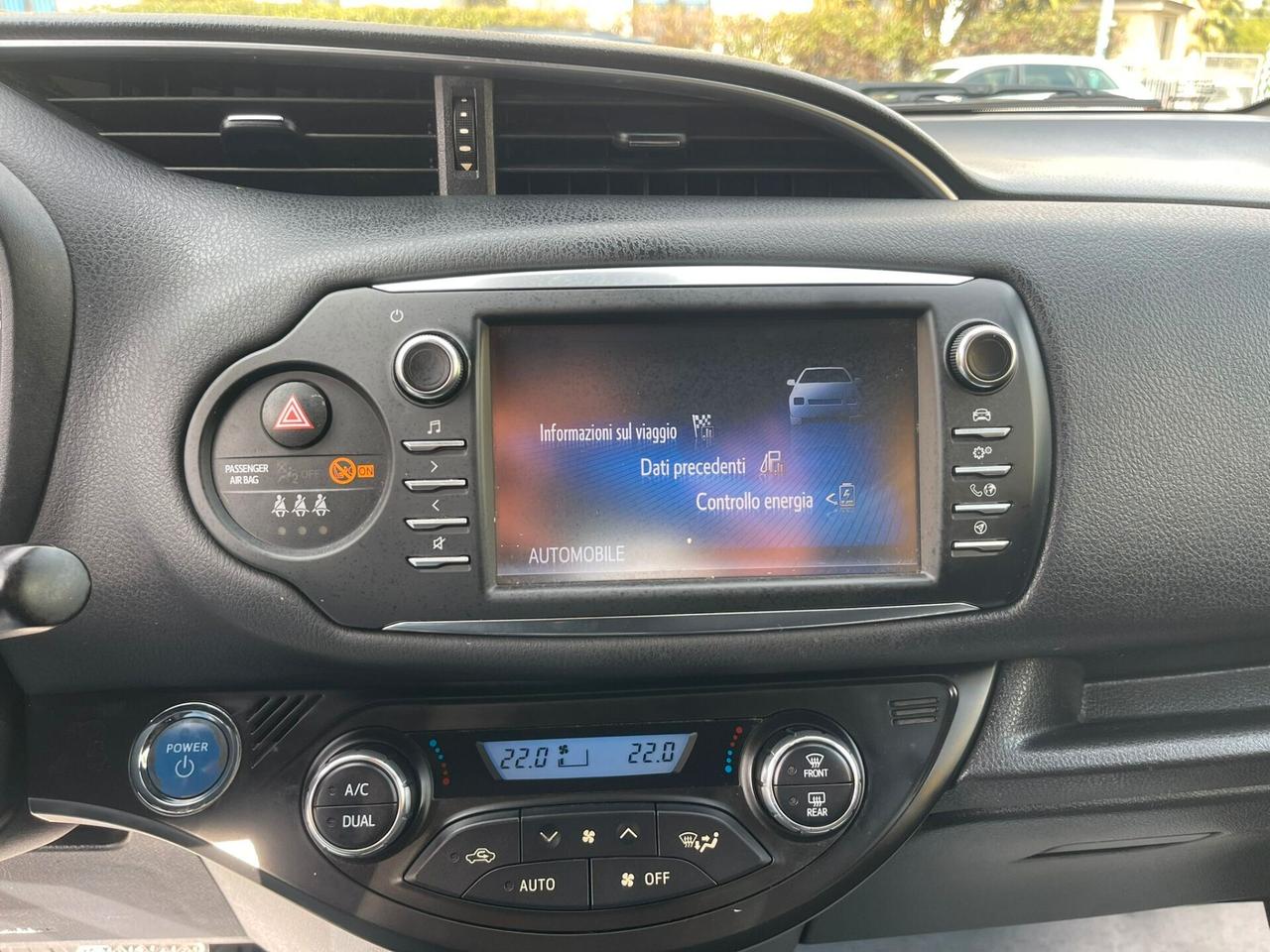 Toyota Yaris 1.5 Hybrid 5 porte Cool Red Edition