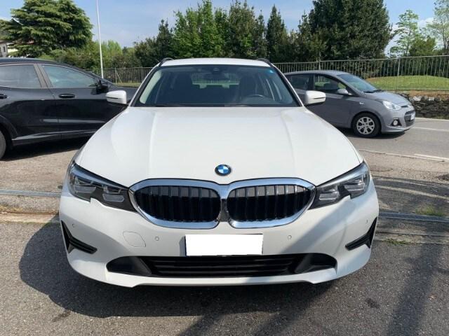 BMW Serie 3(G20/1-80/1) 318d 48V Touring Busine...