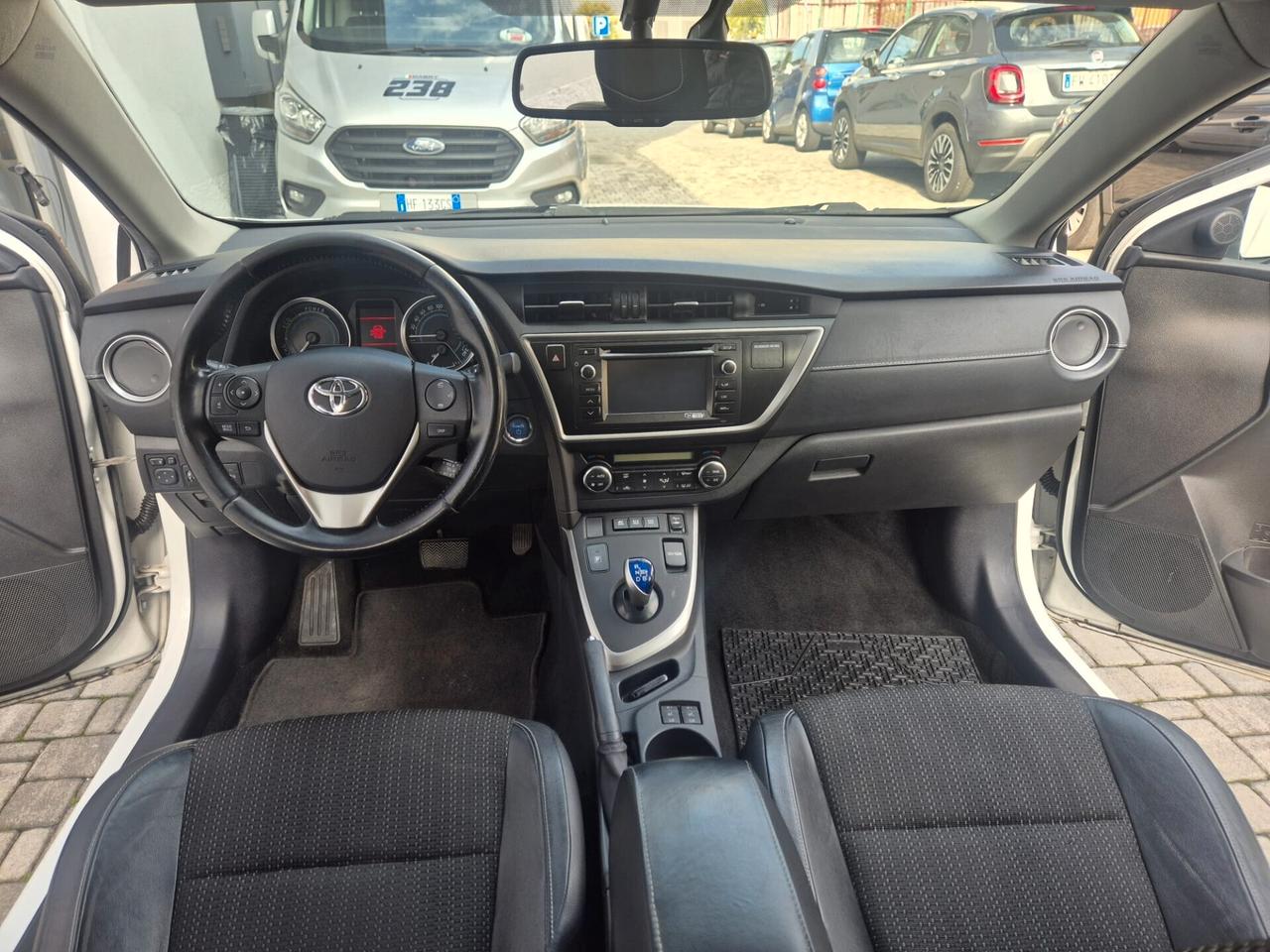 Toyota Auris Touring Sports 1.8 Hybrid Active 100CV