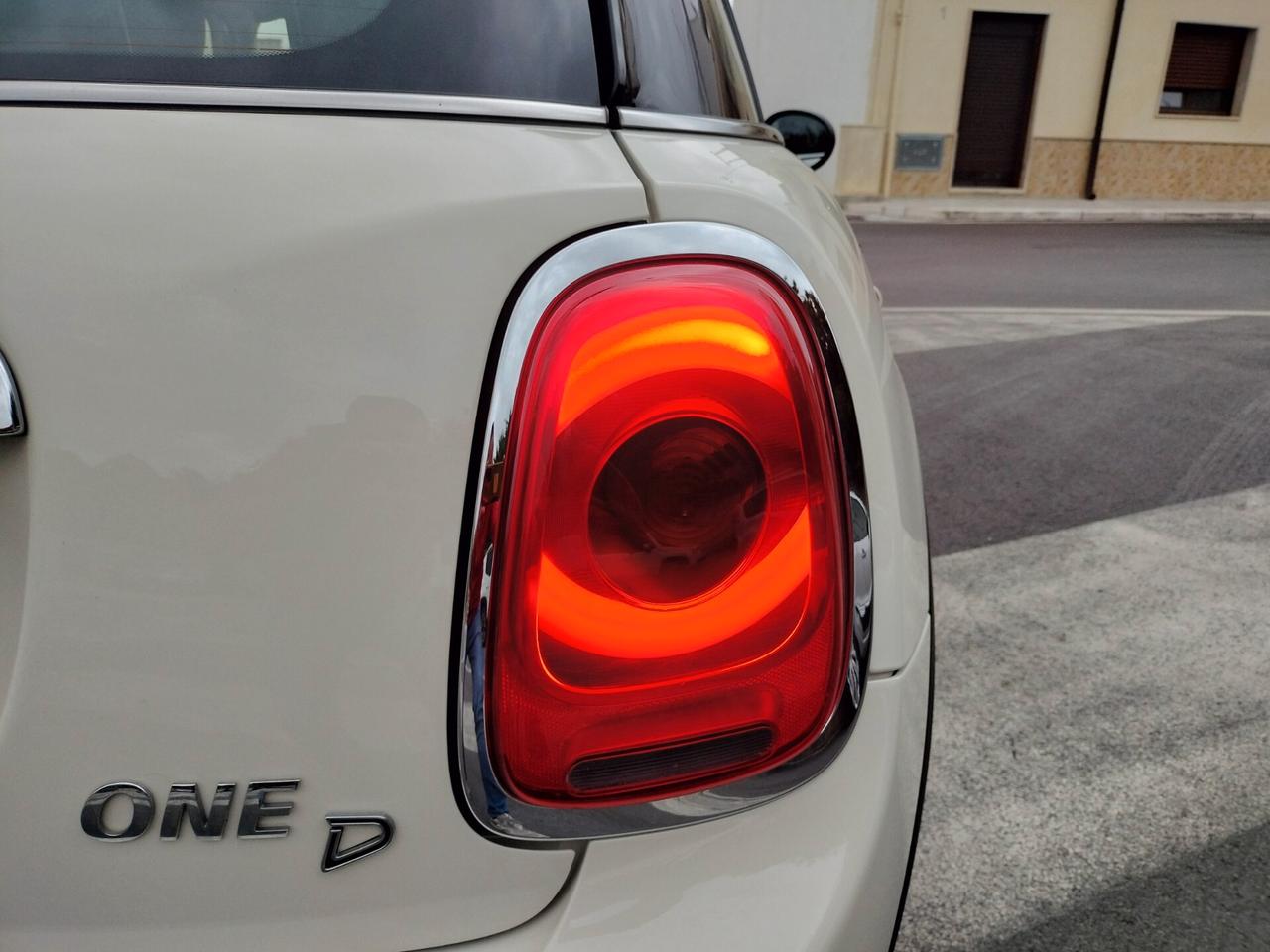 Mini 1.5 One D Business pack work