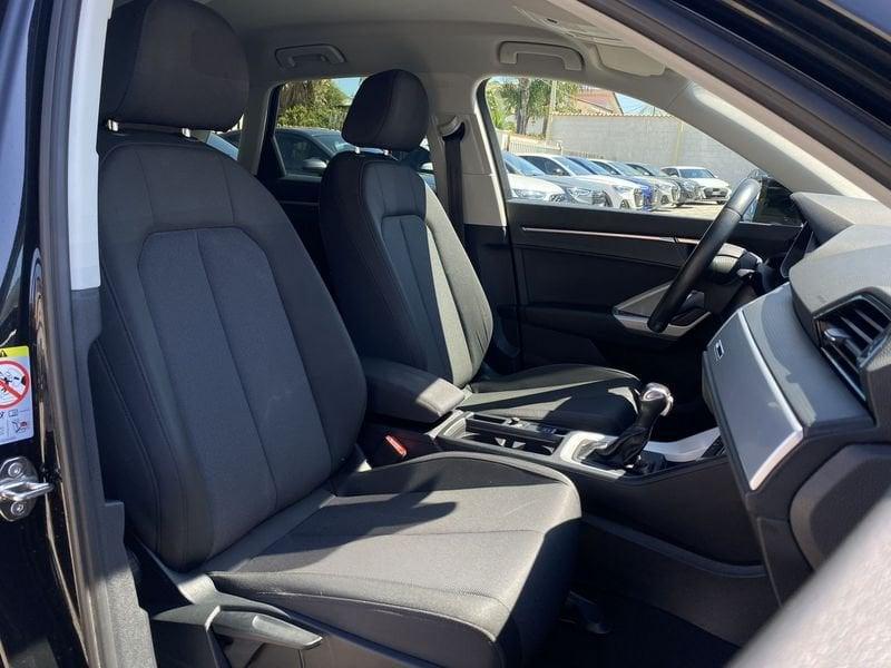 Audi Q3 Business 2.0 TDI 150CV S-Tronic 35