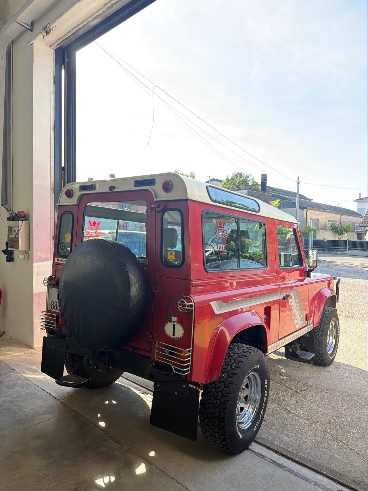 Land Rover Defender 90 turbodiesel Hard-top