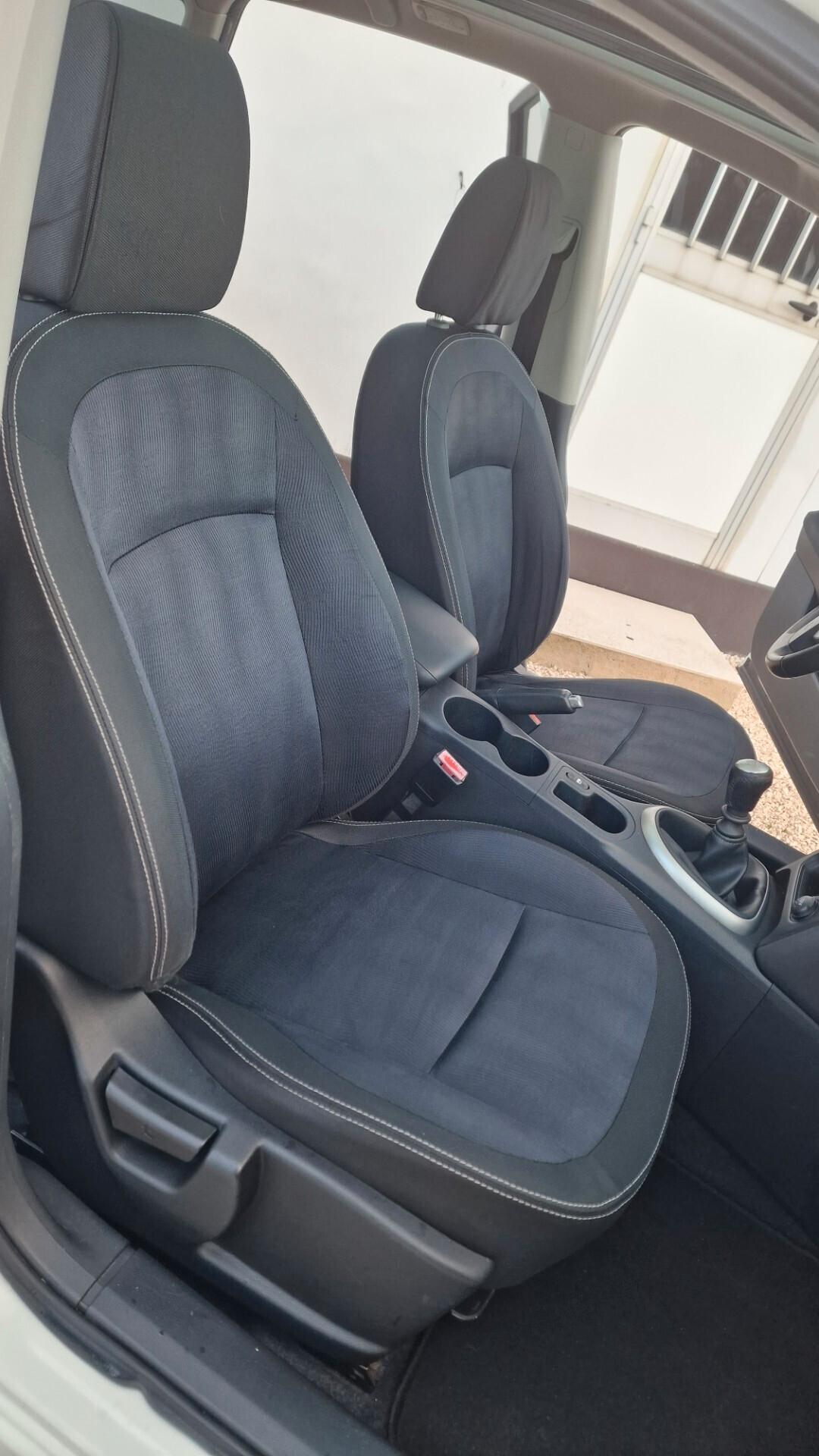 Nissan Qashqai 1.5 dCi DPF Tekna - 2011