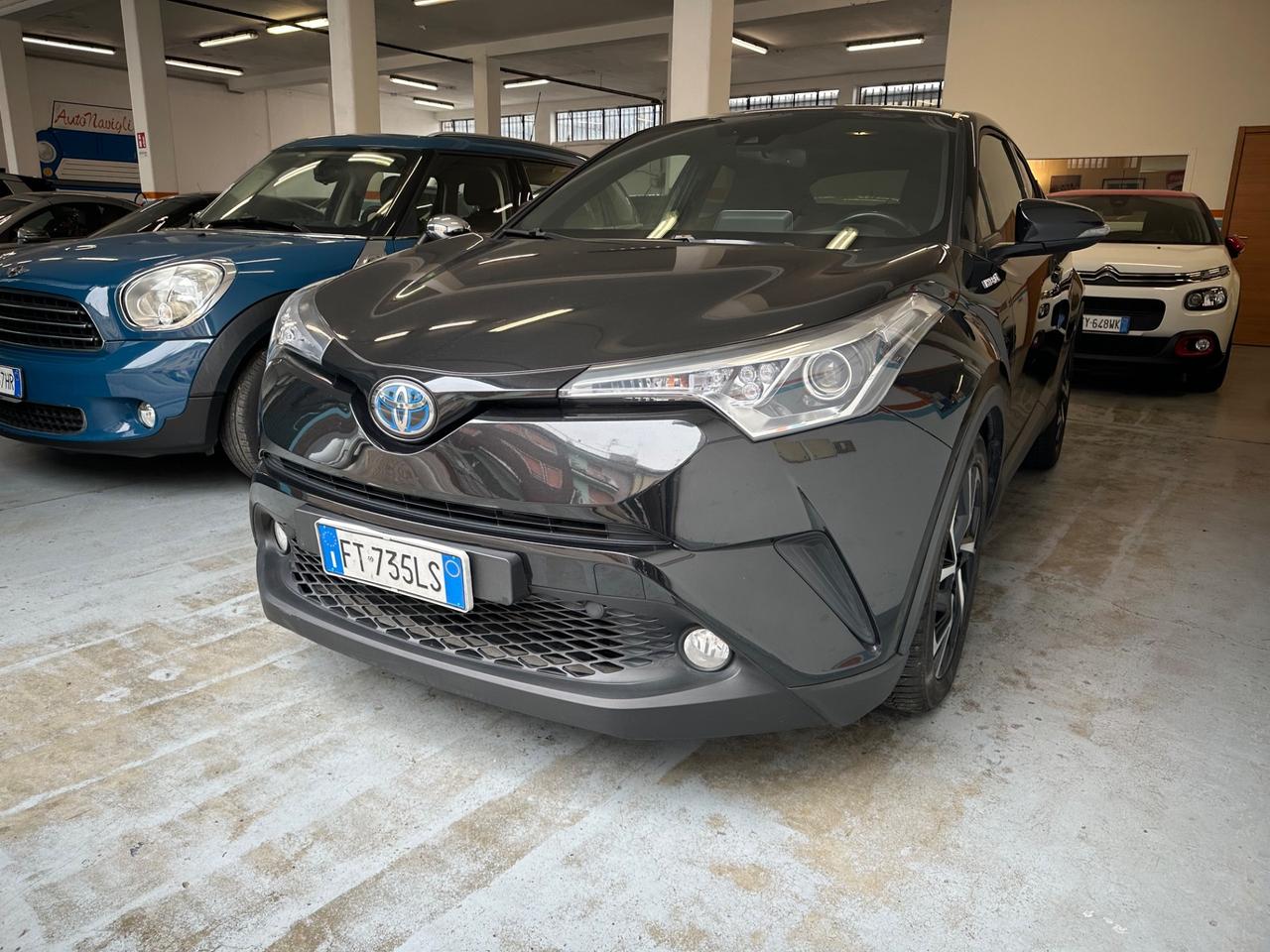 Toyota C-HR 1.8 Hybrid E-CVT Business