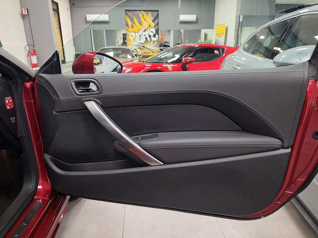 Peugeot RCZ 1.6 200CV MANUALE _ UNICO PROPRIETARIO _ VERNICE SPECIALE _ SERVICE BOOK _ GARANZIA 12 MESI _ APPENA TAGLIANDATA 09\26 CON CINGHIA SERVIZI NUOVA _ INTONSA