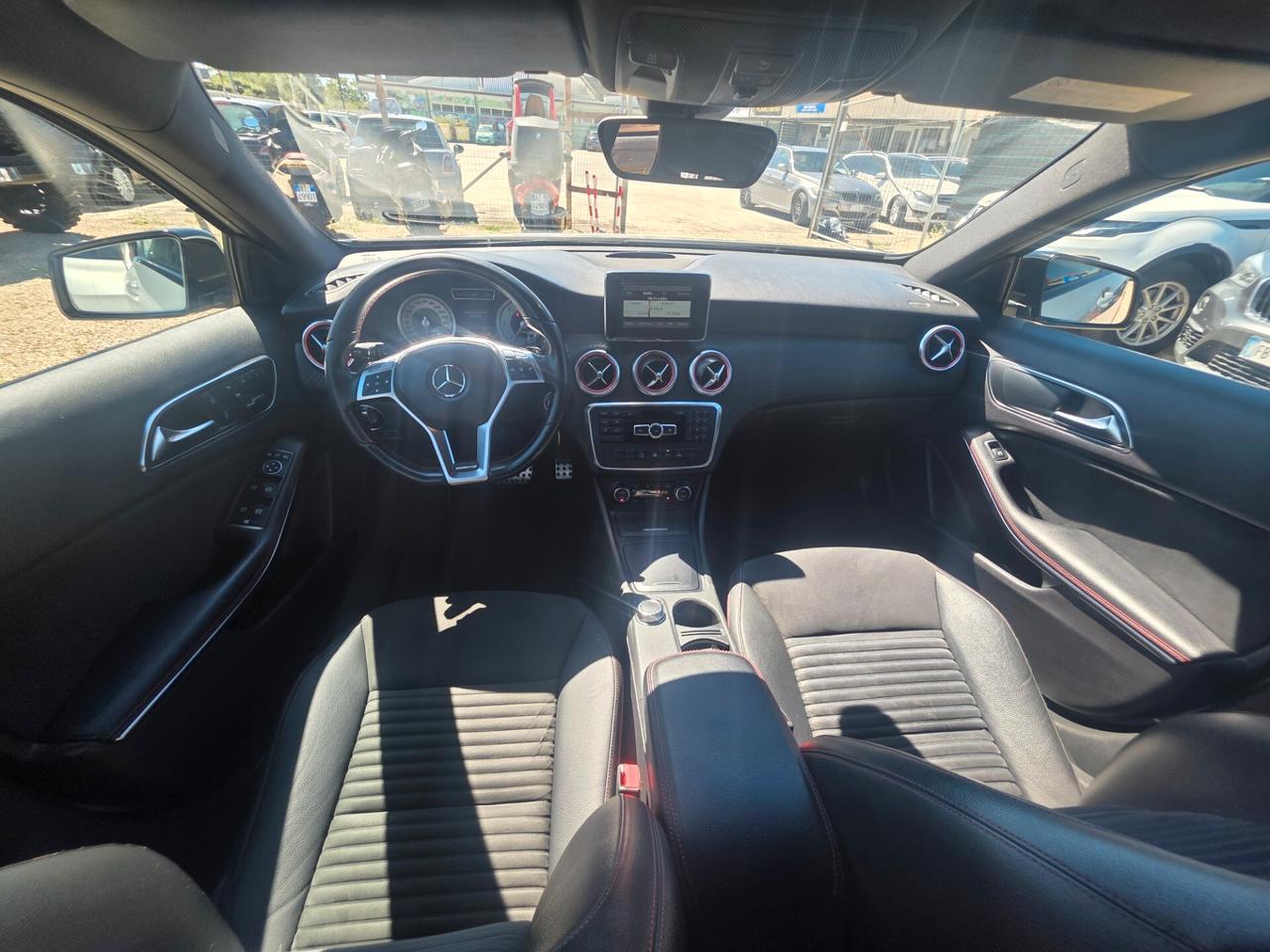 Mercedes-benz A 180 CDI BlueEFFICIENCY Automatic Premium