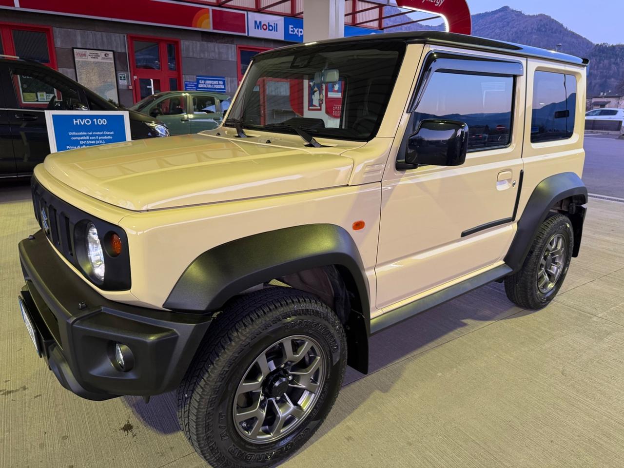 Suzuki Jimny 1.5 5MT Top