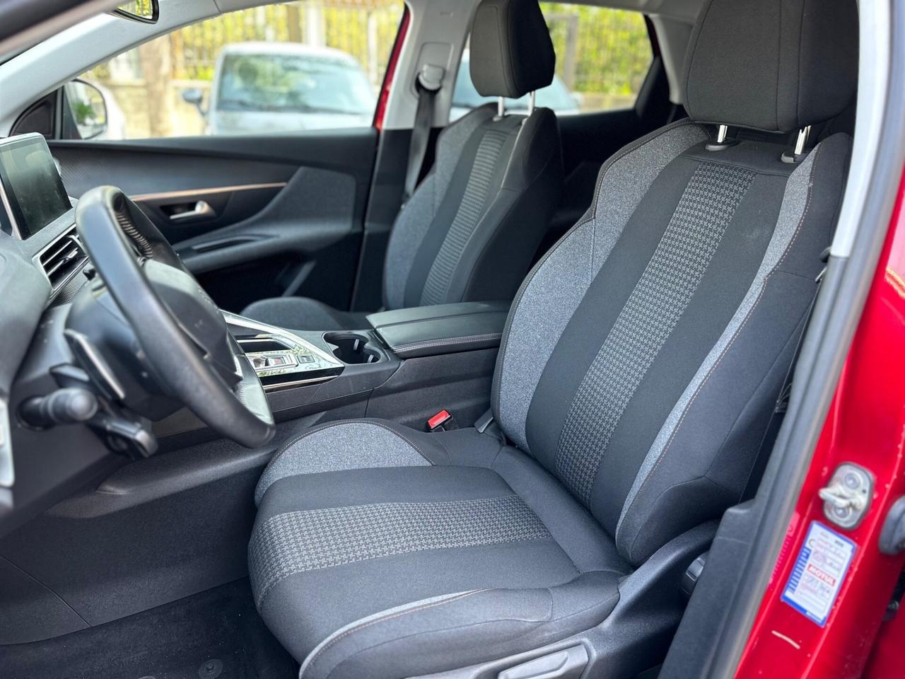 Peugeot 3008 BlueHDi 130 S&S EAT8 Business