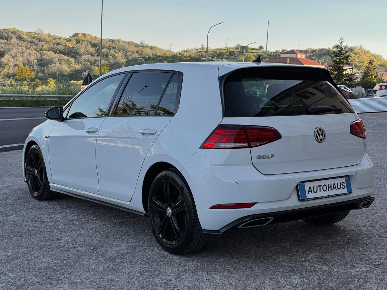 Volkswagen Golf 7.5 1.6 TDI 115 CV R-Line
