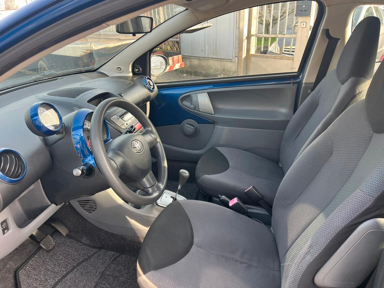 Toyota Aygo 1.0benz CAMBIO AUTOMATICO