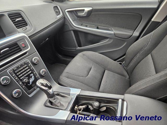 VOLVO V60 D2 1.6 Powershift Momentum