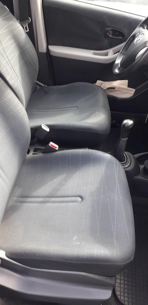 TOYOTA - Yaris - 1.0 5p. Sol