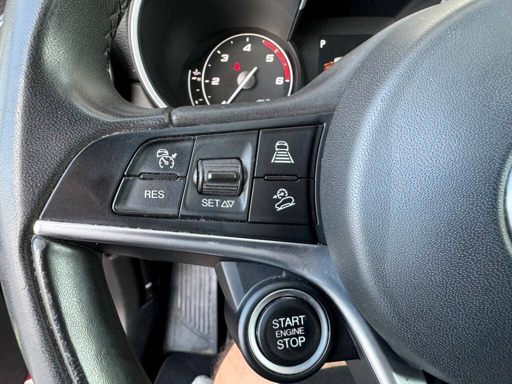 Alfa Romeo Stelvio 2.2 T Business Rwd 190cv Auto