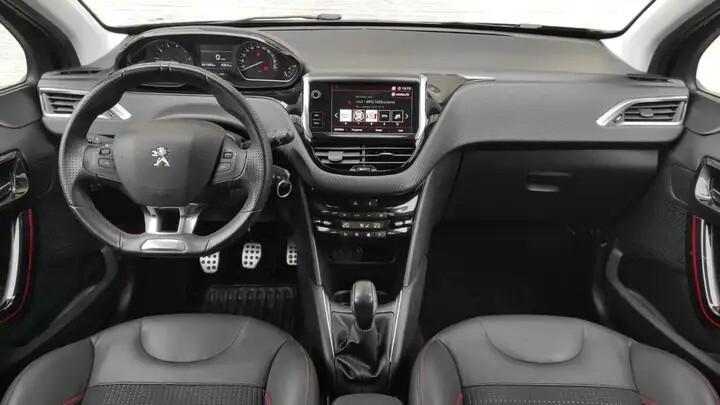 Peugeot 208 PureTech Turbo 110 S&S 5 porte GT Line