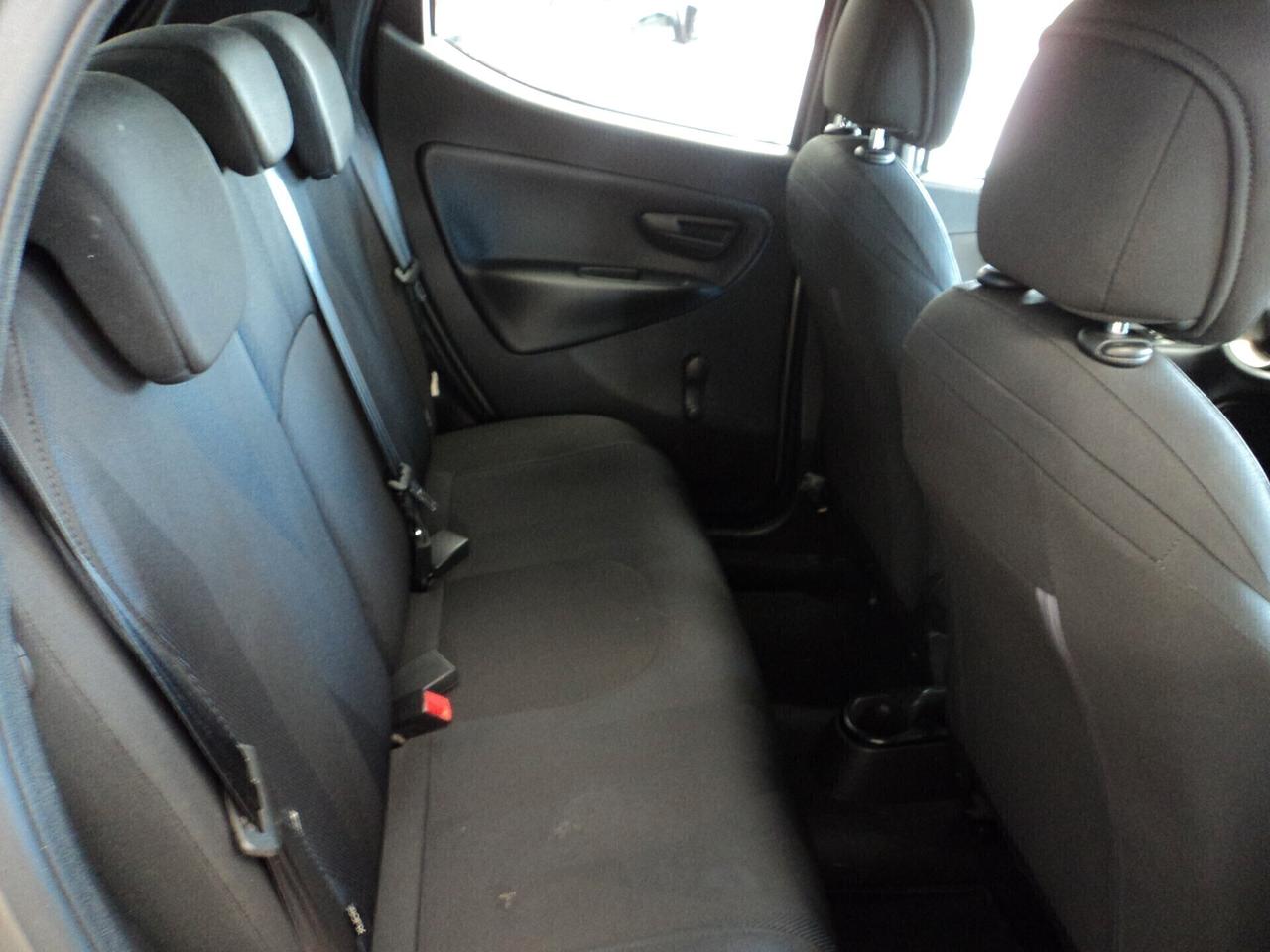 Lancia Ypsilon 1.2 69 CV 5 porte Gold