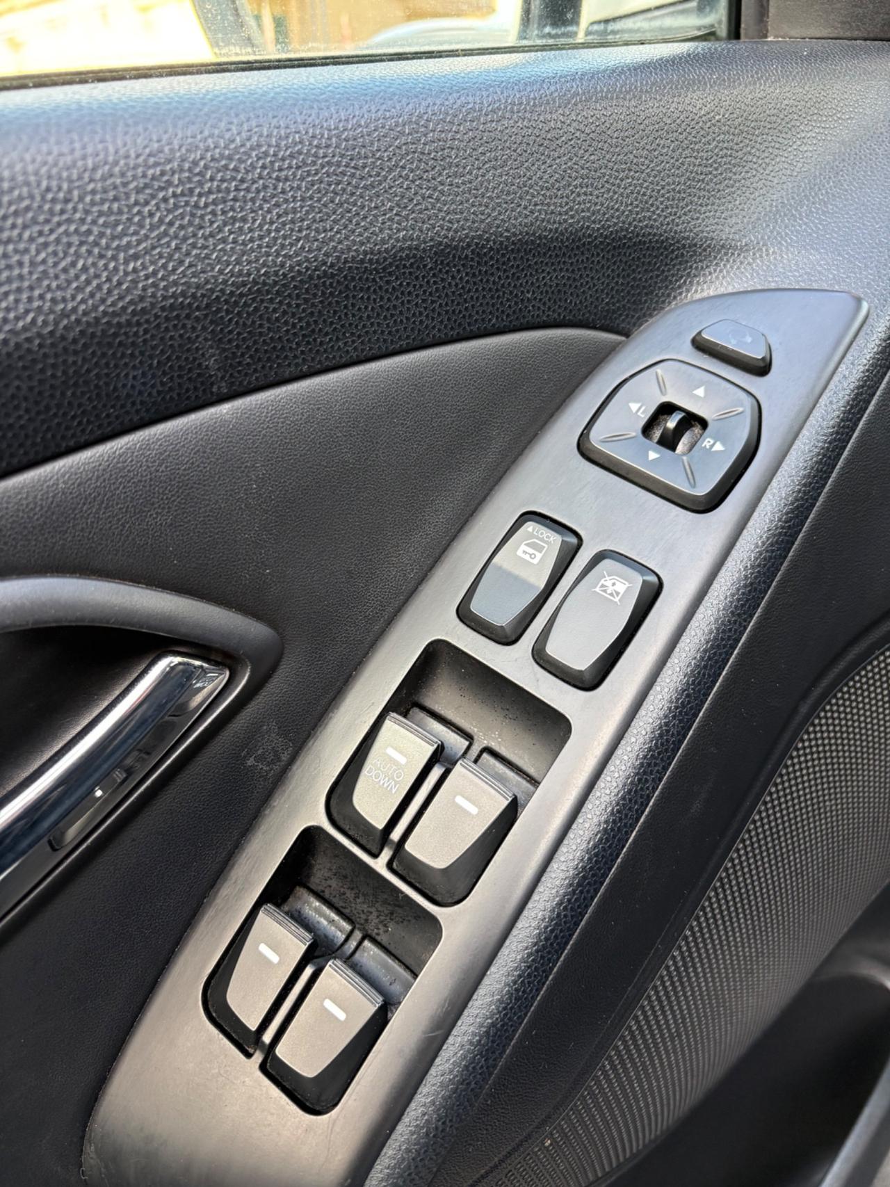 Hyundai iX35 1.7 CRDi 2WD SUPER ACCESSORIATA