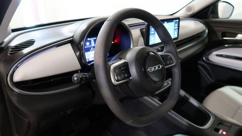 FIAT 600 600 1.2 hybrid La Prima 110cv auto
