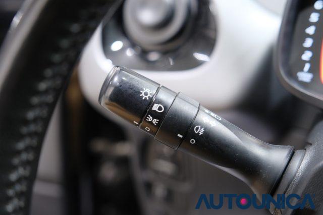 TOYOTA Aygo 1.0 VVT-I 72 CV 5 PORTE CONNECT NEOPATENTATI