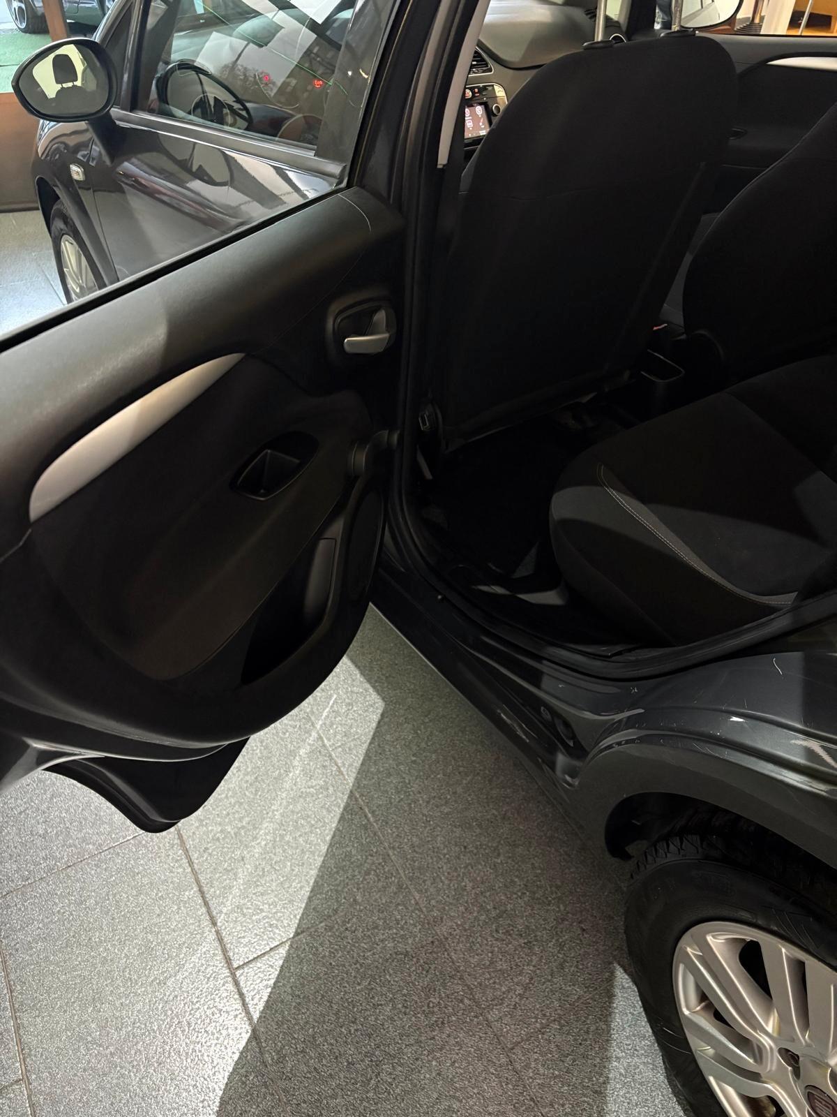 Fiat Punto 1.3 MJT II S&S 95 CV 5 porte Street