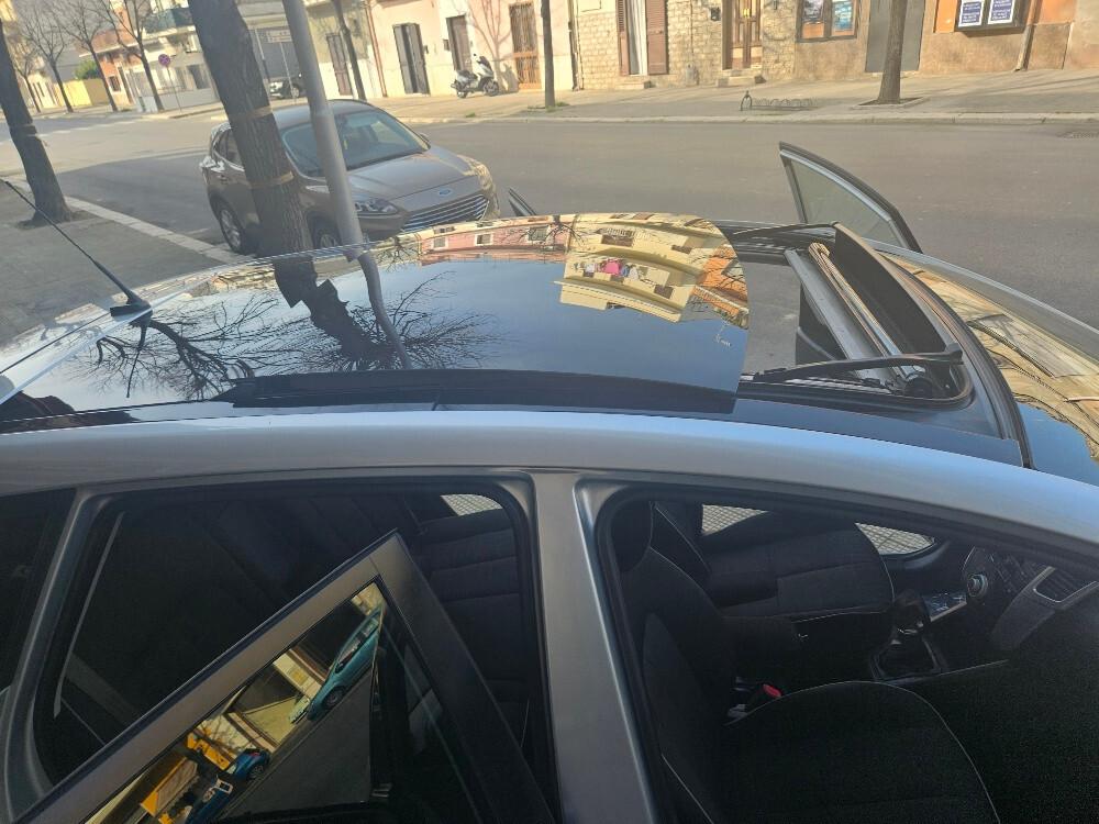 Kia Venga 1.4 CRDi 90CV Cool" Con Tetto Panoramico