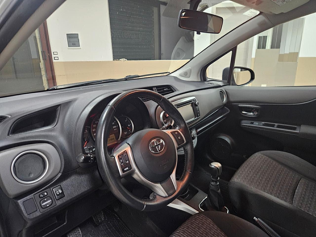 Toyota Yaris 1.4 D-4D 5 porte Lounge