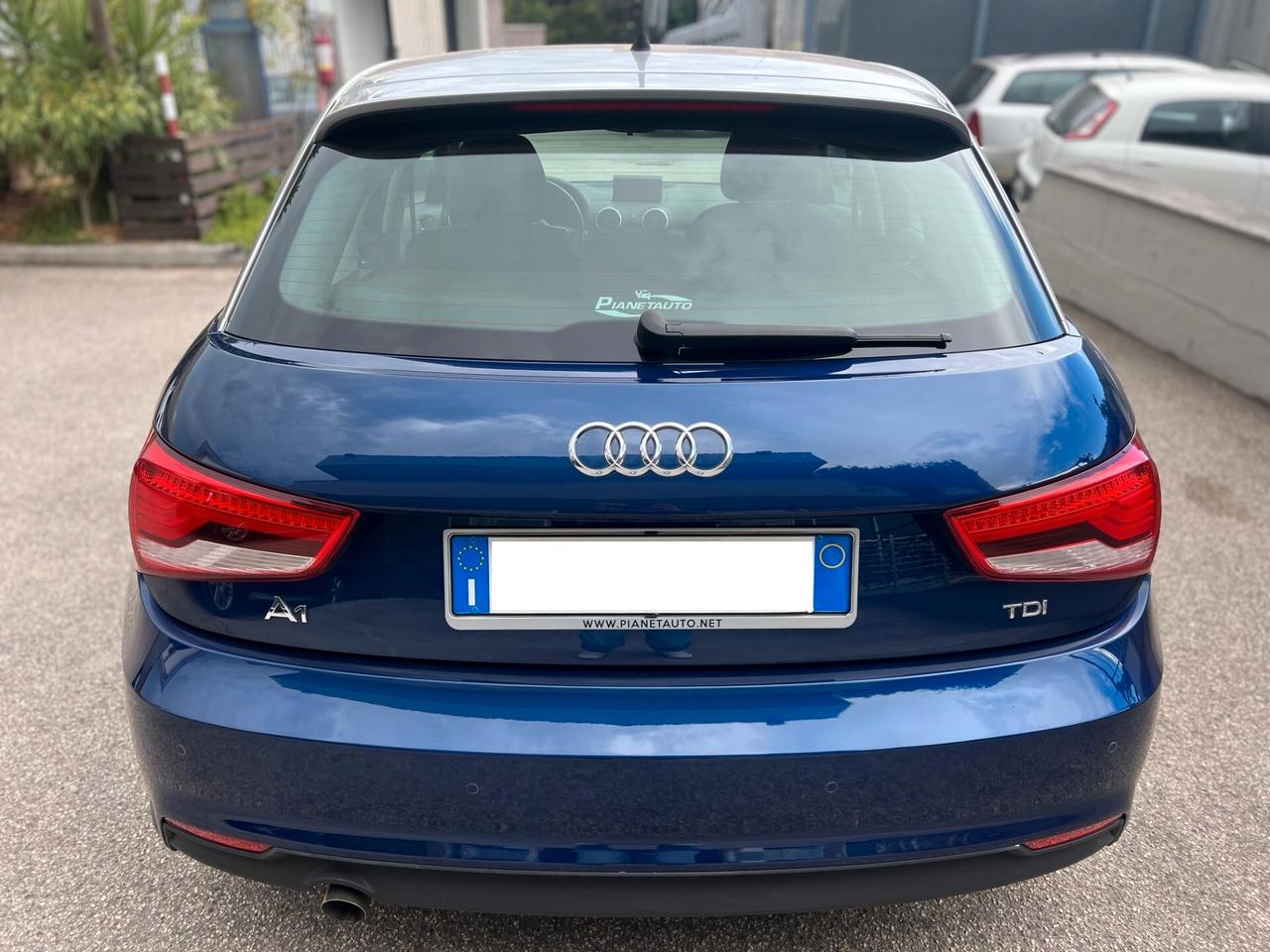 Audi A1 SPB Sportback 1.6 tdi 115cv s-tronic LED/PDC/16;